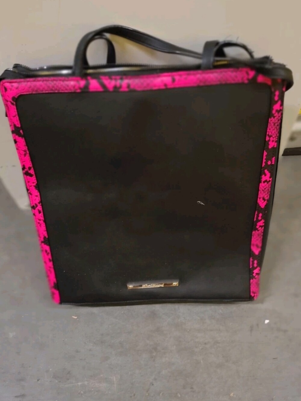Betsey Johnson Hot Pink Black Snakeskin Large Tote Bag Purse Handbag - Good Cond